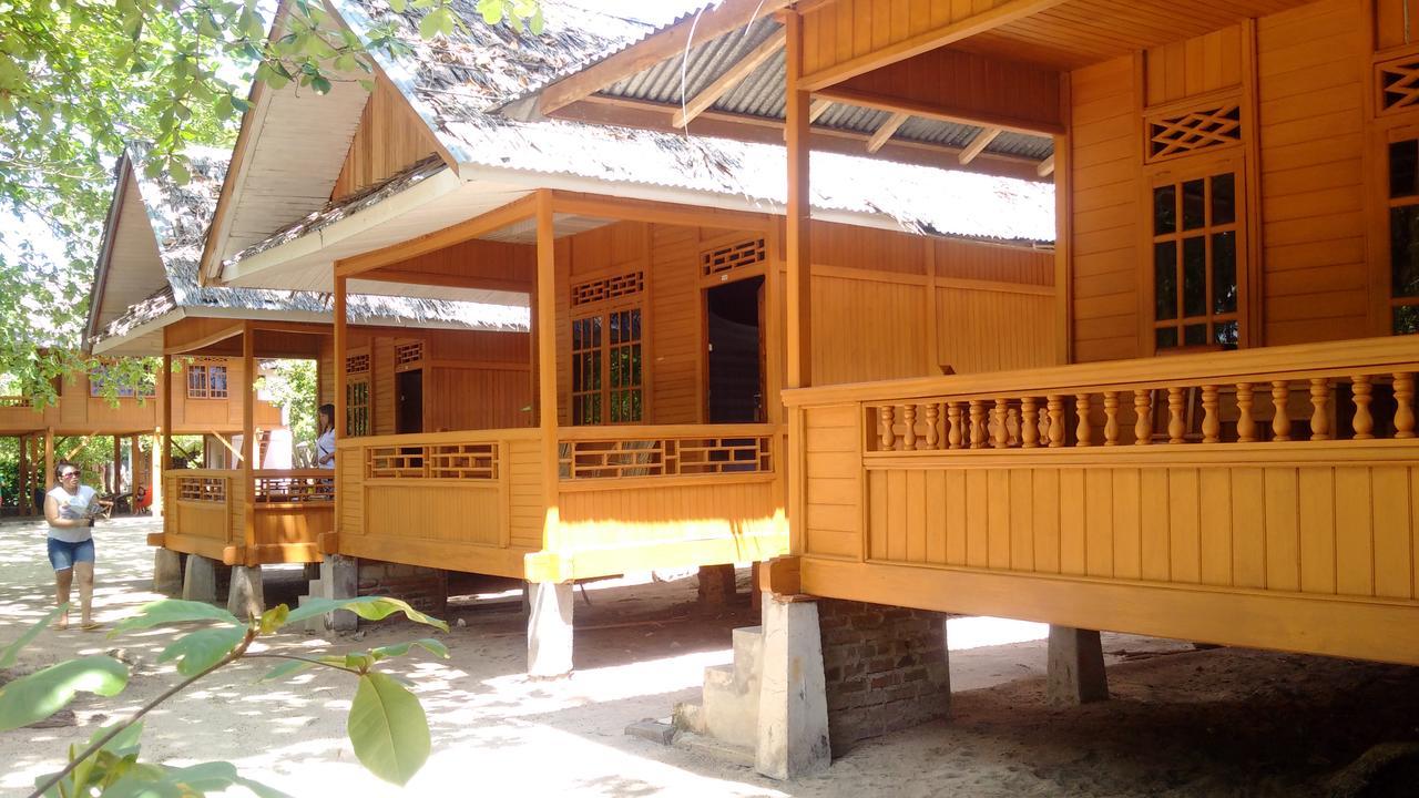 Jonaths Cottage Bunaken Exterior foto