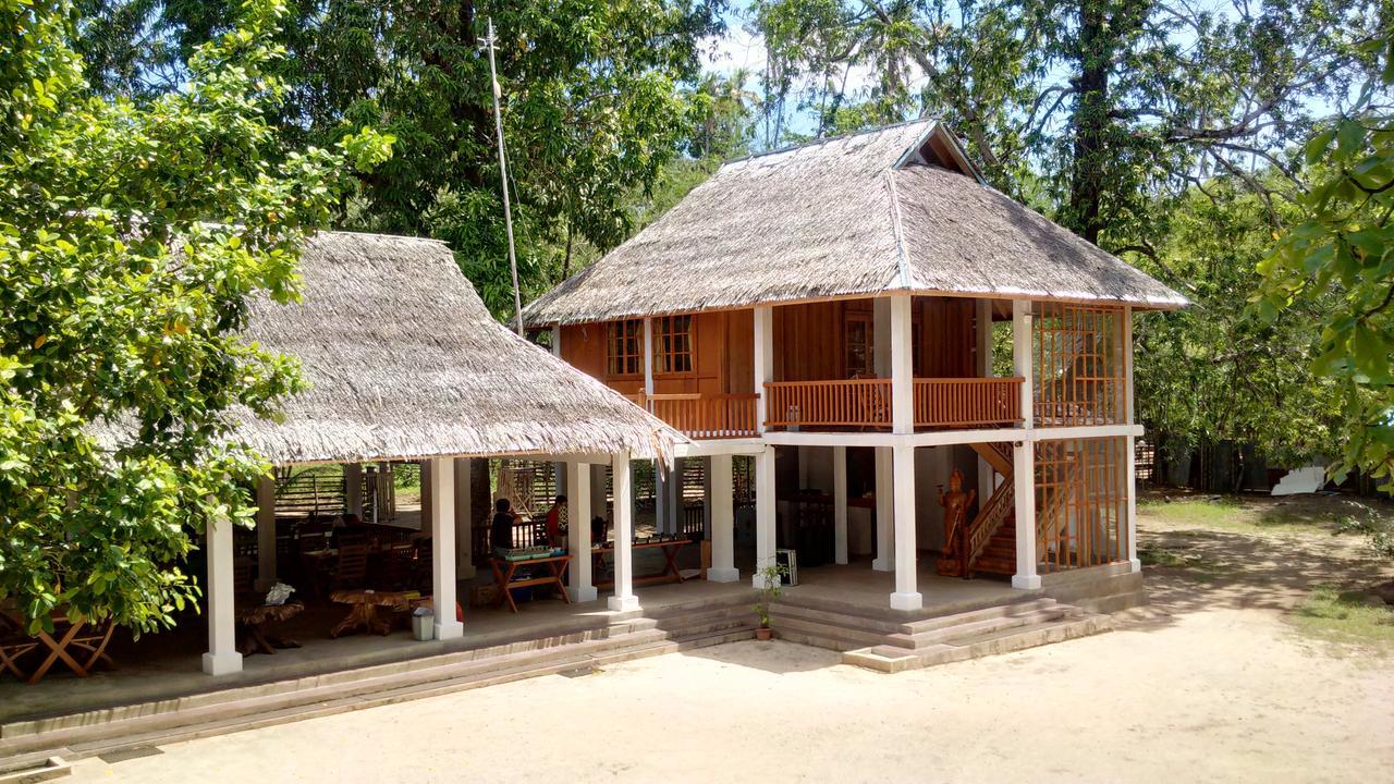 Jonaths Cottage Bunaken Exterior foto