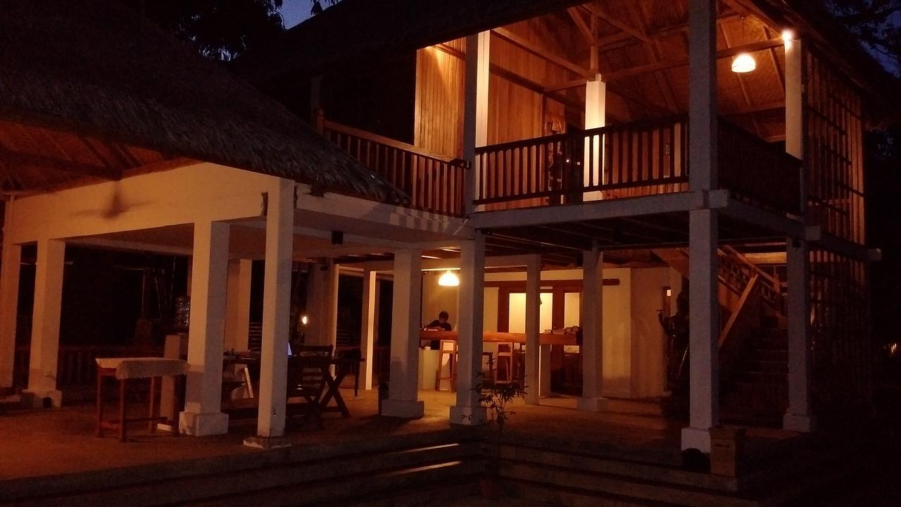Jonaths Cottage Bunaken Exterior foto