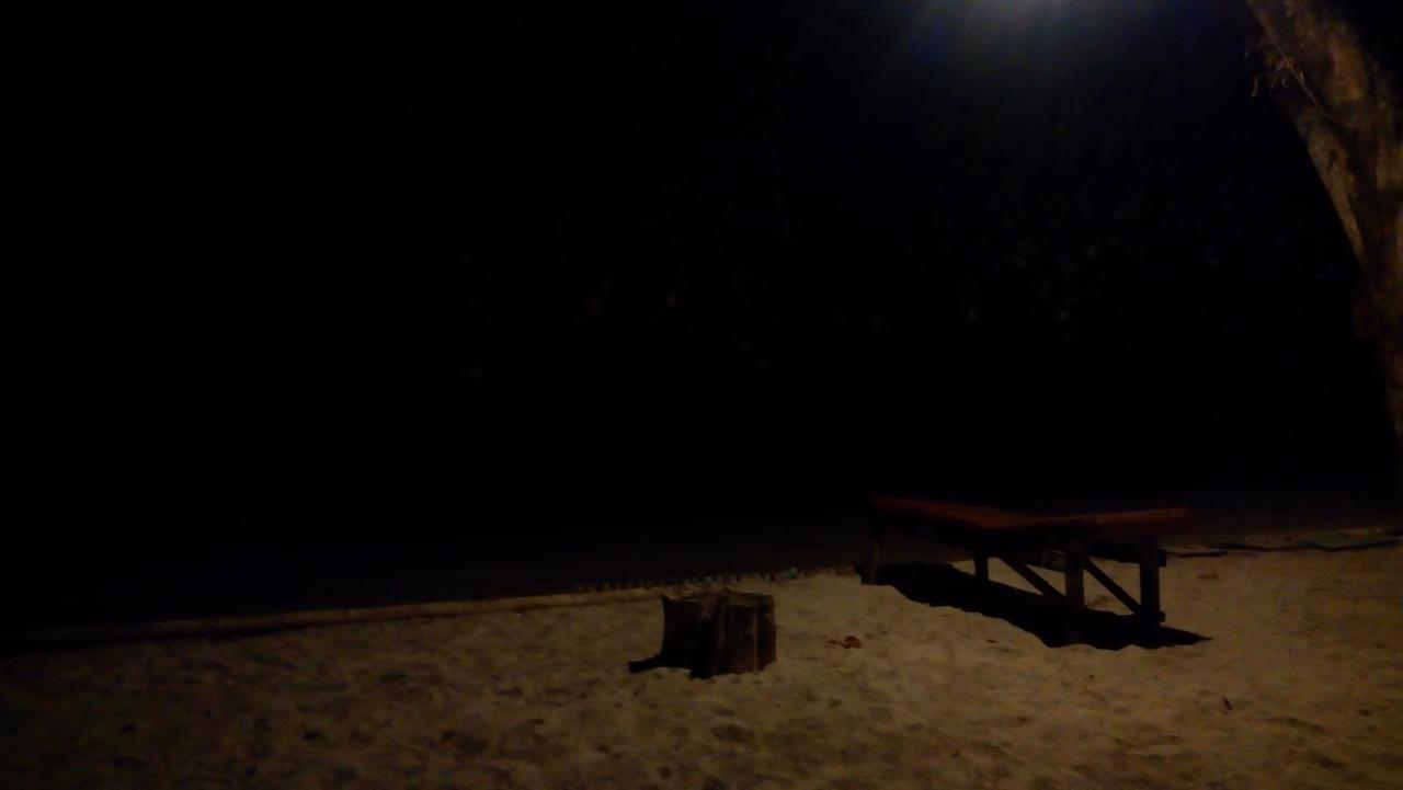 Jonaths Cottage Bunaken Exterior foto
